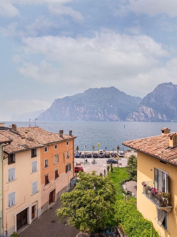 Appartamento attico vista lago