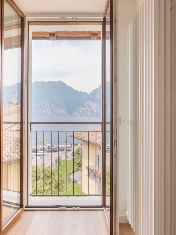 Appartamento attico vista lago